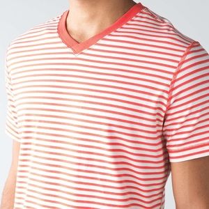 Lululemon 5 Year Basic V-Step Stripe tee NWT